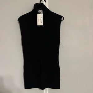 HP!! 🥳NWT Ribbed knit high neck sweater